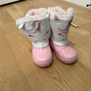 Never worn Toddler Girls Unicorn Winter Boots in Pink and White size 7